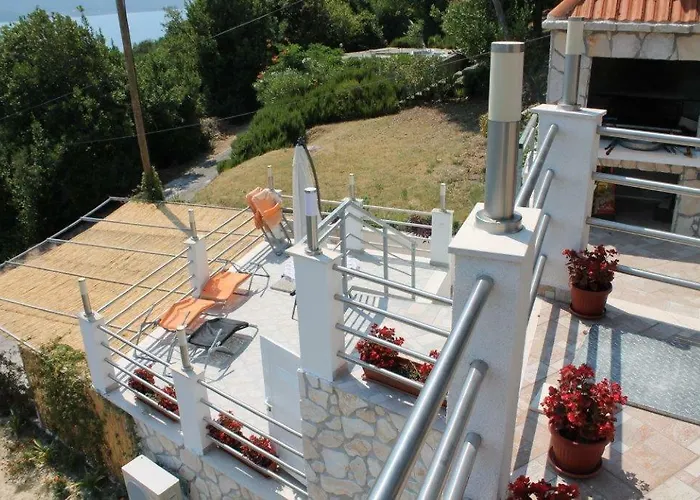 Bozana Apartman Viganj